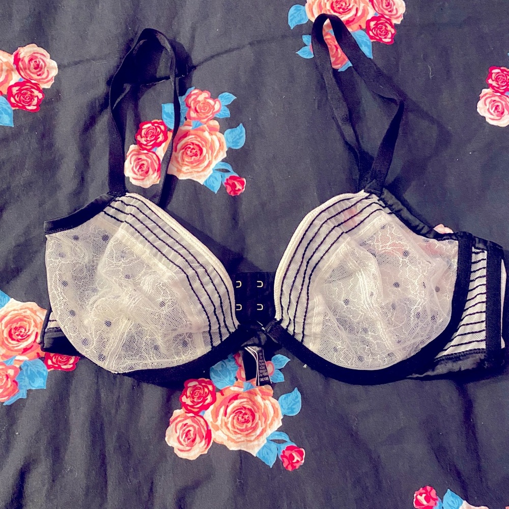 Victoria secret bra
